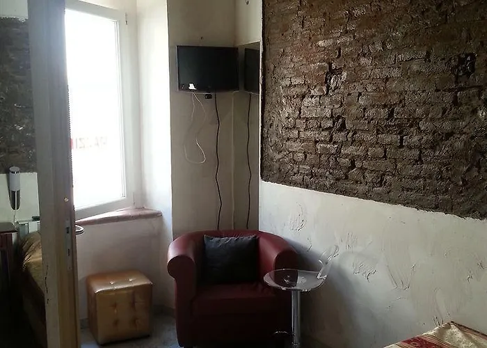 Mazzini 16 Downtown Szálloda